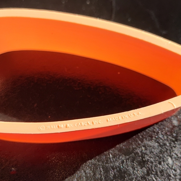 13 Vintage Cookie Cutters - Hallmark/Wilton - Christmas, Spring, Dino, 1992/1993 - Picture 5 of 8